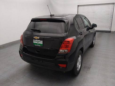 Used 2020 Chevrolet Trax LS w/ Tint and Cruise Package FWD image 9