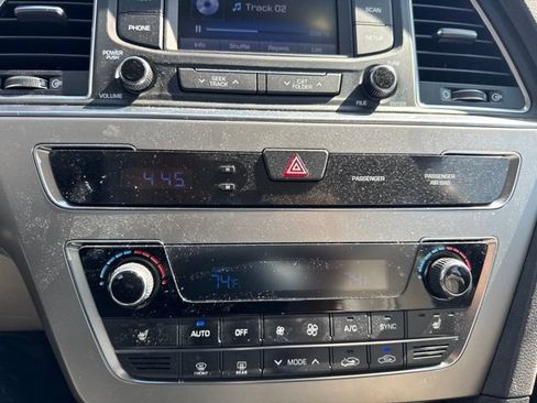 Used 2015 Hyundai Sonata Limited FWD image 12