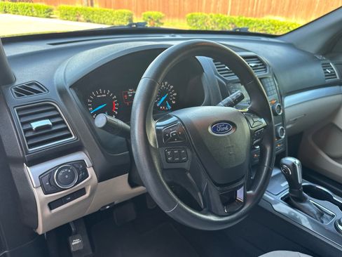 Used 2018 Ford Explorer 4WD image 23