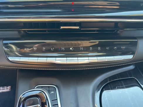 Certified 2024 Cadillac Escalade V image 28