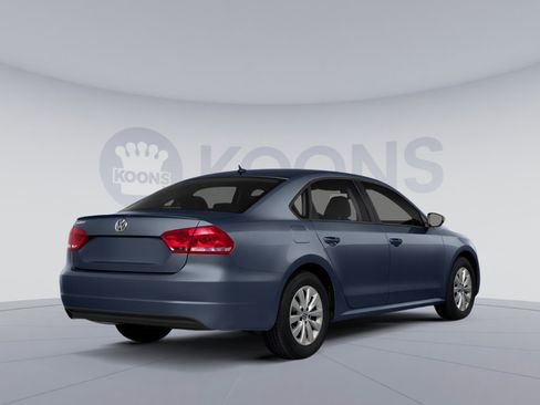 Used 2014 Volkswagen Passat 1.8T SEL Premium image 2