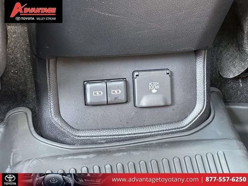 Used 2023 Toyota Highlander Platinum AWD/4WD image 17