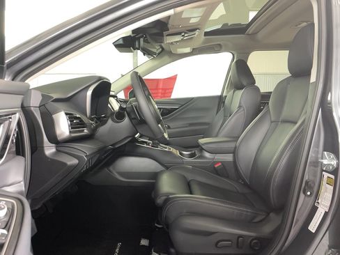 Used 2025 Subaru Outback Touring XT w/ Tech Package 3 AWD/4WD image 9