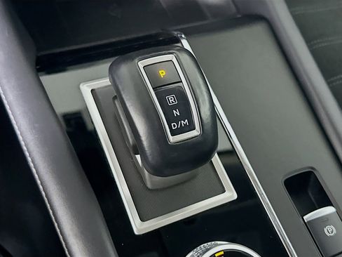 Used 2024 Mitsubishi Outlander SE image 24