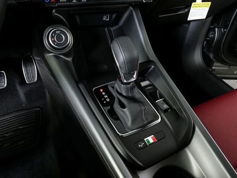 New 2026 Alfa Romeo Tonale w/ Red Premium Package AWD/4WD image 17