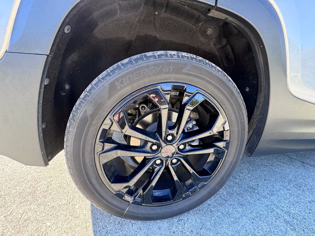 Used 2022 GMC Terrain SLE w/ Driver Convenience Package FWD image 24