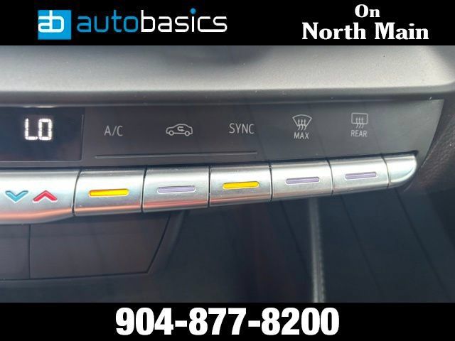 Used 2021 Cadillac CT4 Luxury RWD image 32