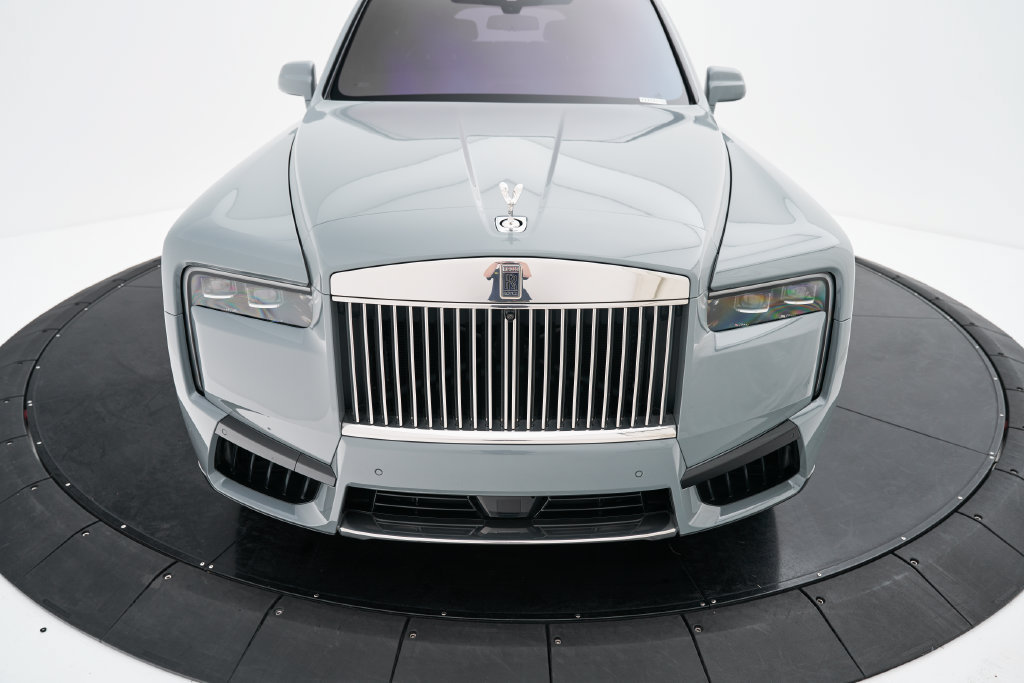 Used 2025 Rolls-Royce Cullinan AWD/4WD image 19