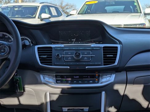 Used 2015 Honda Accord LX image 19
