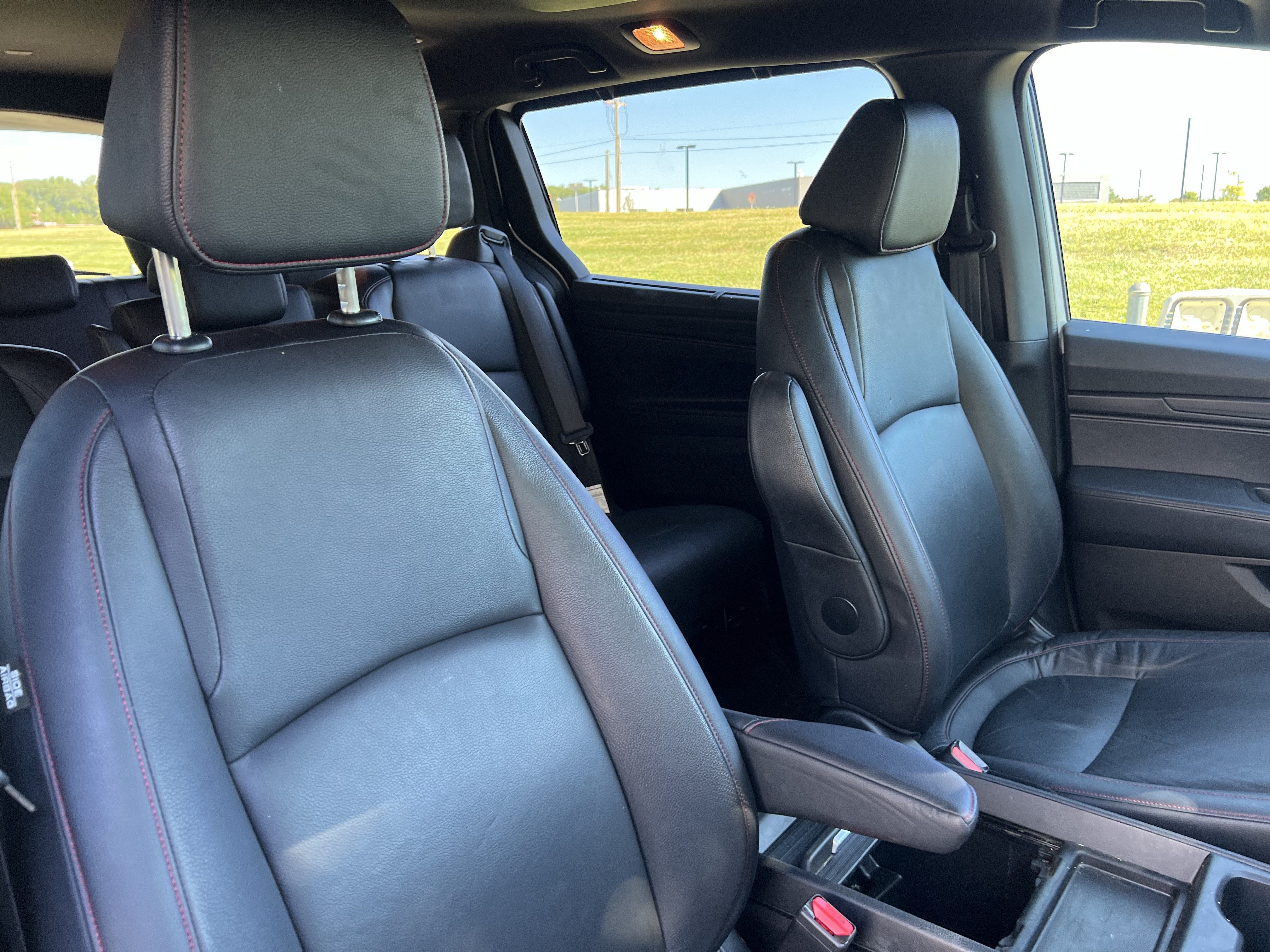 Used 2023 Honda Odyssey Sport image 35