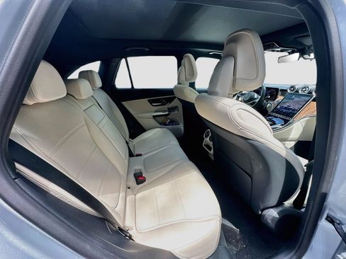 Used 2026 Mercedes-Benz GLC 300 4MATIC image 29