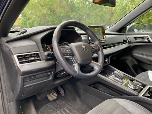 Used 2022 Mitsubishi Outlander SE AWD/4WD image 9