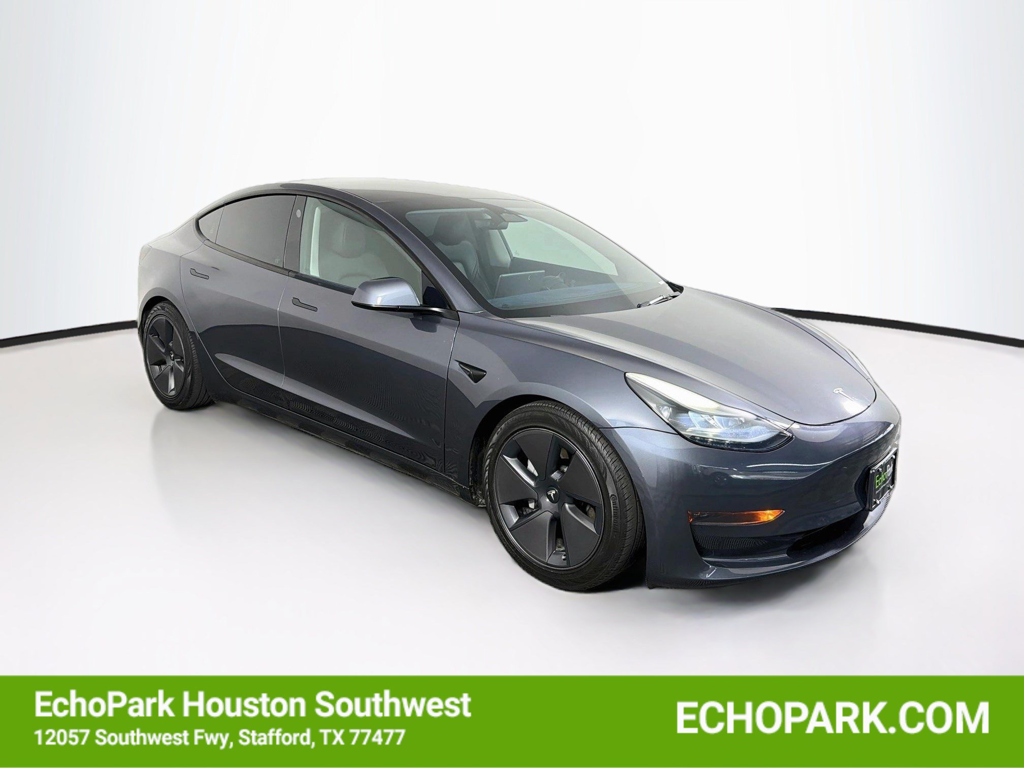 Used 2023 Tesla Model 3 Standard Range RWD image 1