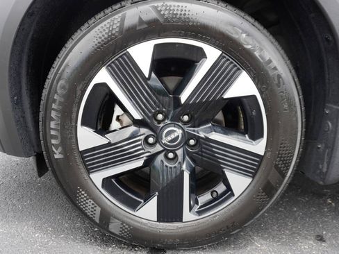 Used 2025 Nissan Kicks SV w/ SV Premium Package AWD/4WD image 33