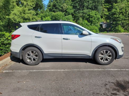 Used 2015 Hyundai Santa Fe Sport w/ Option Group 02 FWD image 3