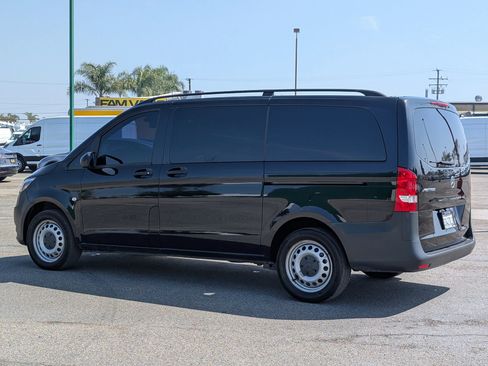 Used 2021 Mercedes-Benz Metris Passenger image 2