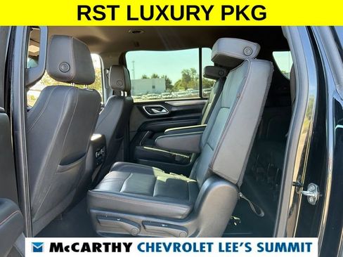 Used 2022 Chevrolet Suburban RST w/ Luxury Package AWD/4WD image 43