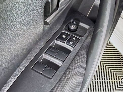 Used 2024 Toyota Corolla LE FWD image 17