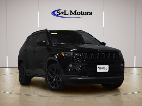 New 2026 Jeep Compass Latitude w/ Sun and Sound Group AWD/4WD image 2