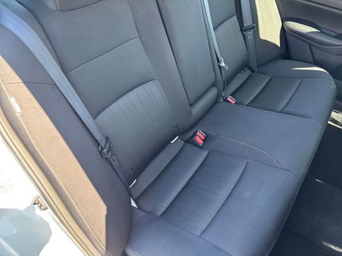 Used 2025 Nissan Altima 2.5 SV FWD image 39