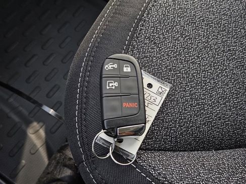 Used 2025 RAM ProMaster 1500 w/ Convenience Group image 30