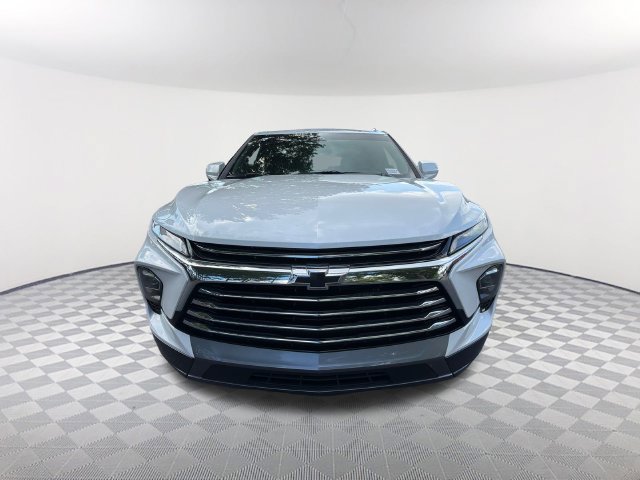 Used 2023 Chevrolet Blazer Premier w/ Enhanced Convenience Package FWD image 2