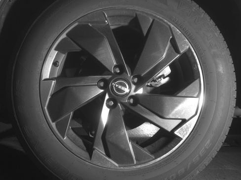 Used 2025 Nissan Rogue SV image 14