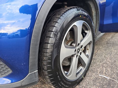 Used 2018 Mercedes-Benz GLC 300 image 35