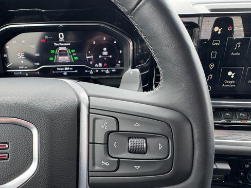 Used 2025 GMC Sierra 1500 SLT w/ SLT Premium Package image 19