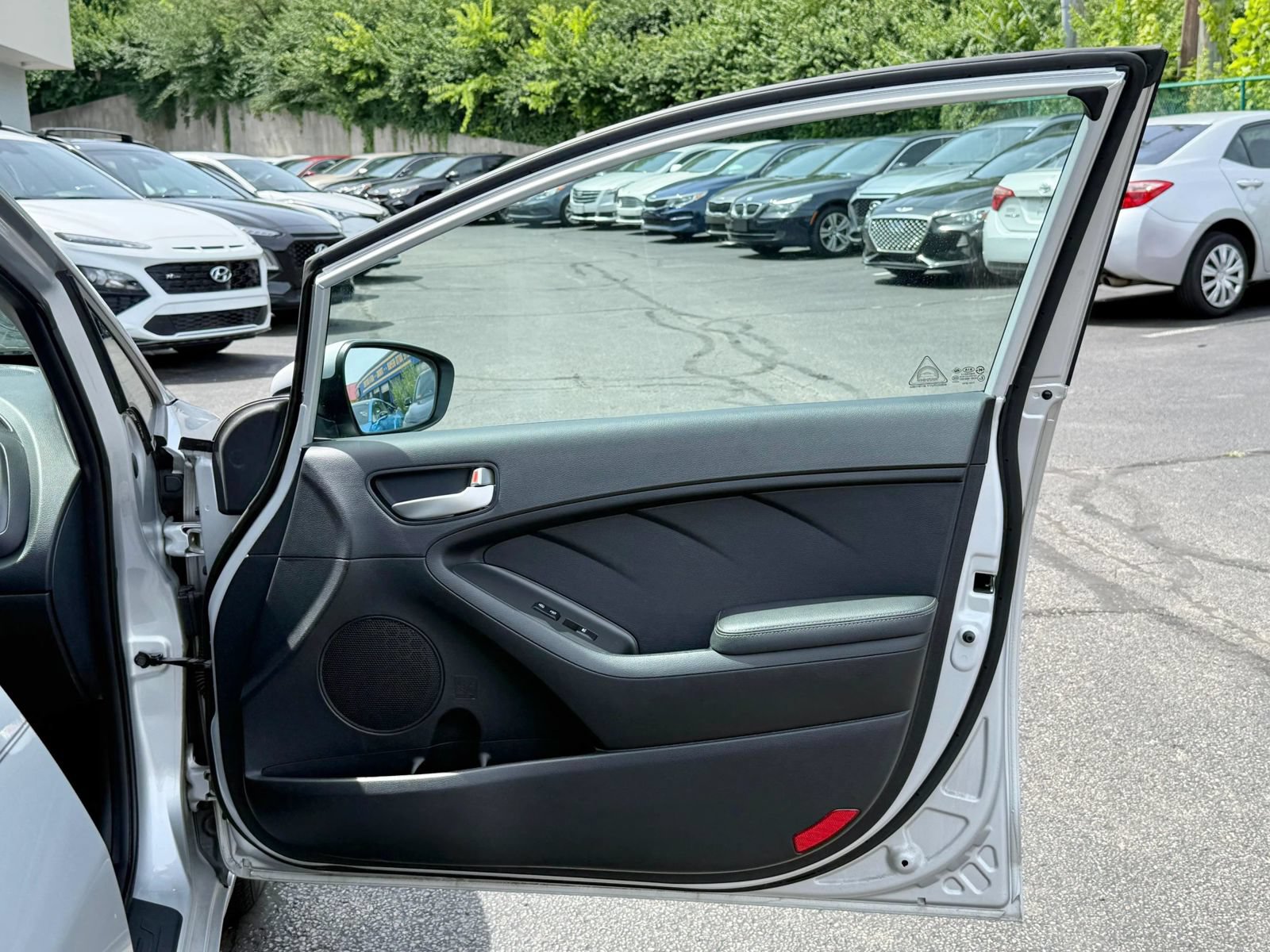 Used 2018 Kia Forte LX FWD image 17