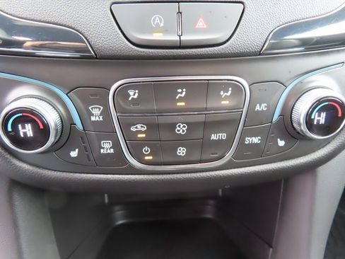 Certified 2024 Chevrolet Equinox RS image 27