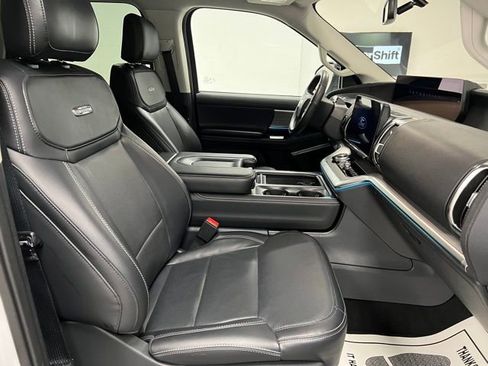 Used 2025 Ford Expedition Max Platinum image 60