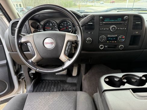 Used 2011 GMC Sierra 1500 SLE w/ Power Tech Package image 9