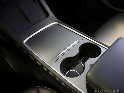 Used 2021 Tesla Model Y Performance image 20