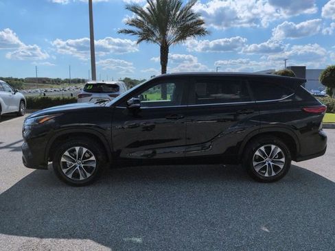 Used 2023 Toyota Highlander XLE FWD image 7