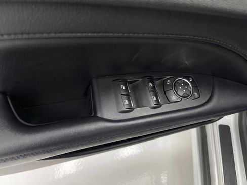 Used 2017 Lincoln MKZ Reserve w/ Climate Package FWD image 20