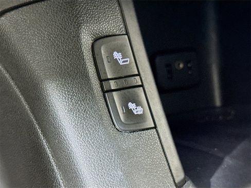 Used 2019 GMC Acadia SLT w/ Black Edition image 19