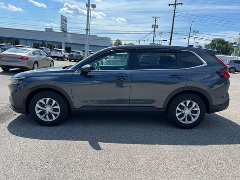 Used 2025 Honda CR-V LX image 8