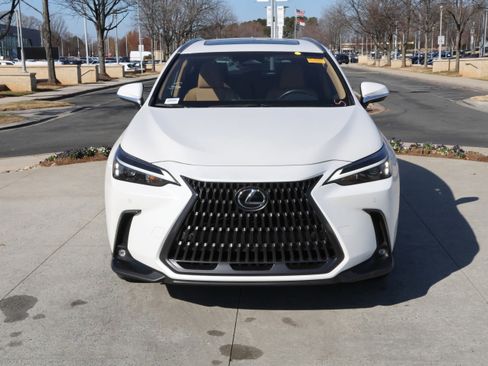Used 2024 Lexus NX 350 AWD image 3