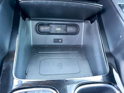 Used 2021 Kia Telluride SX w/ SX Prestige Package image 32