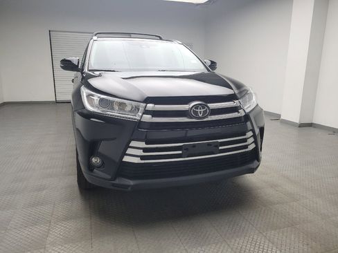 Used 2018 Toyota Highlander XLE image 14