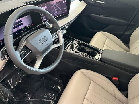 New 2026 Audi Q3 quattro 2.0T AWD/4WD image 9