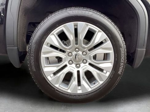 Used 2022 GMC Sierra 1500 Denali w/ Denali Premium Package image 32