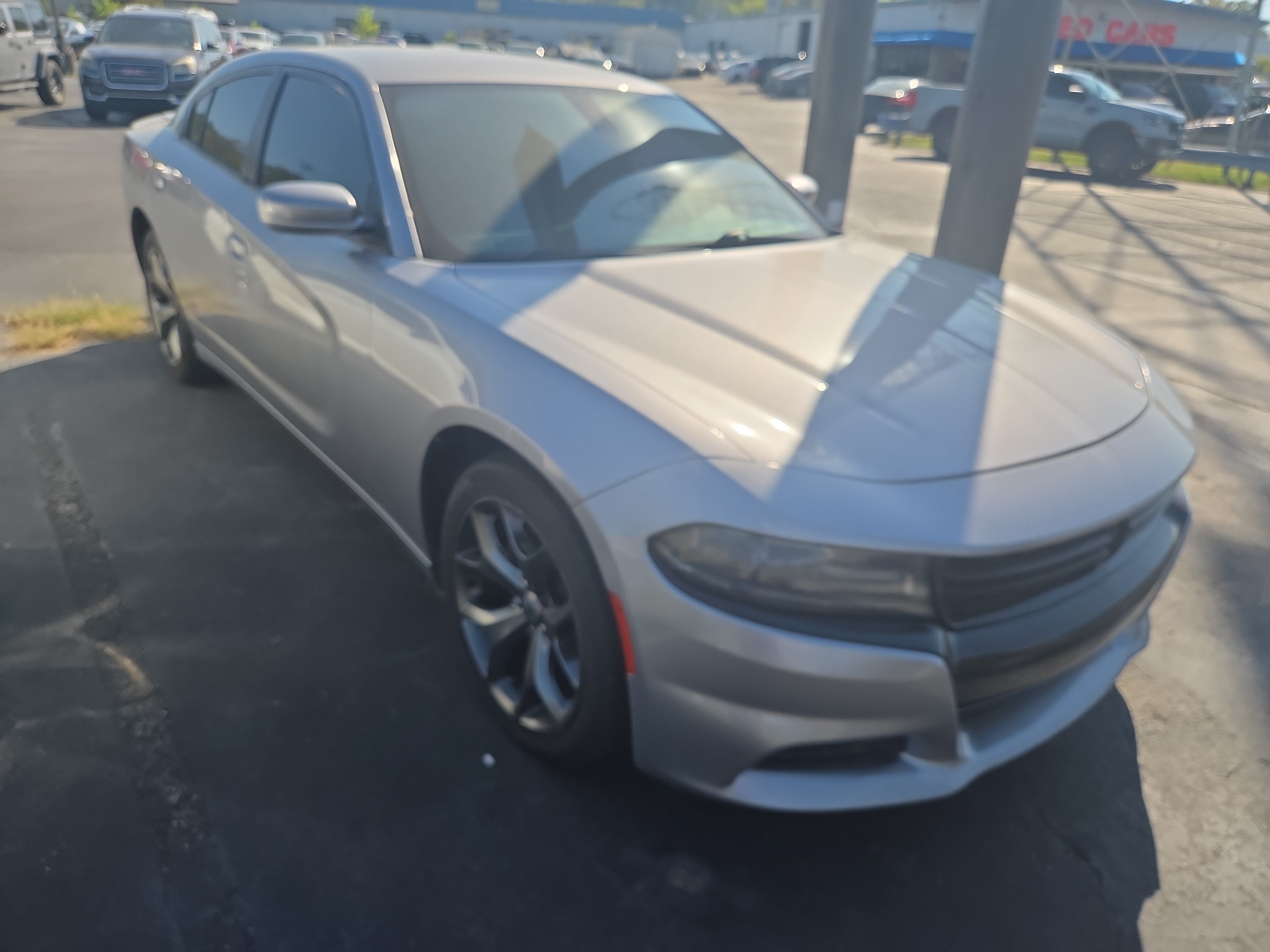 Used 2017 Dodge Charger SXT w/ Rallye Group RWD image 1