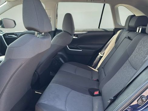 Used 2021 Toyota RAV4 XLE FWD image 14