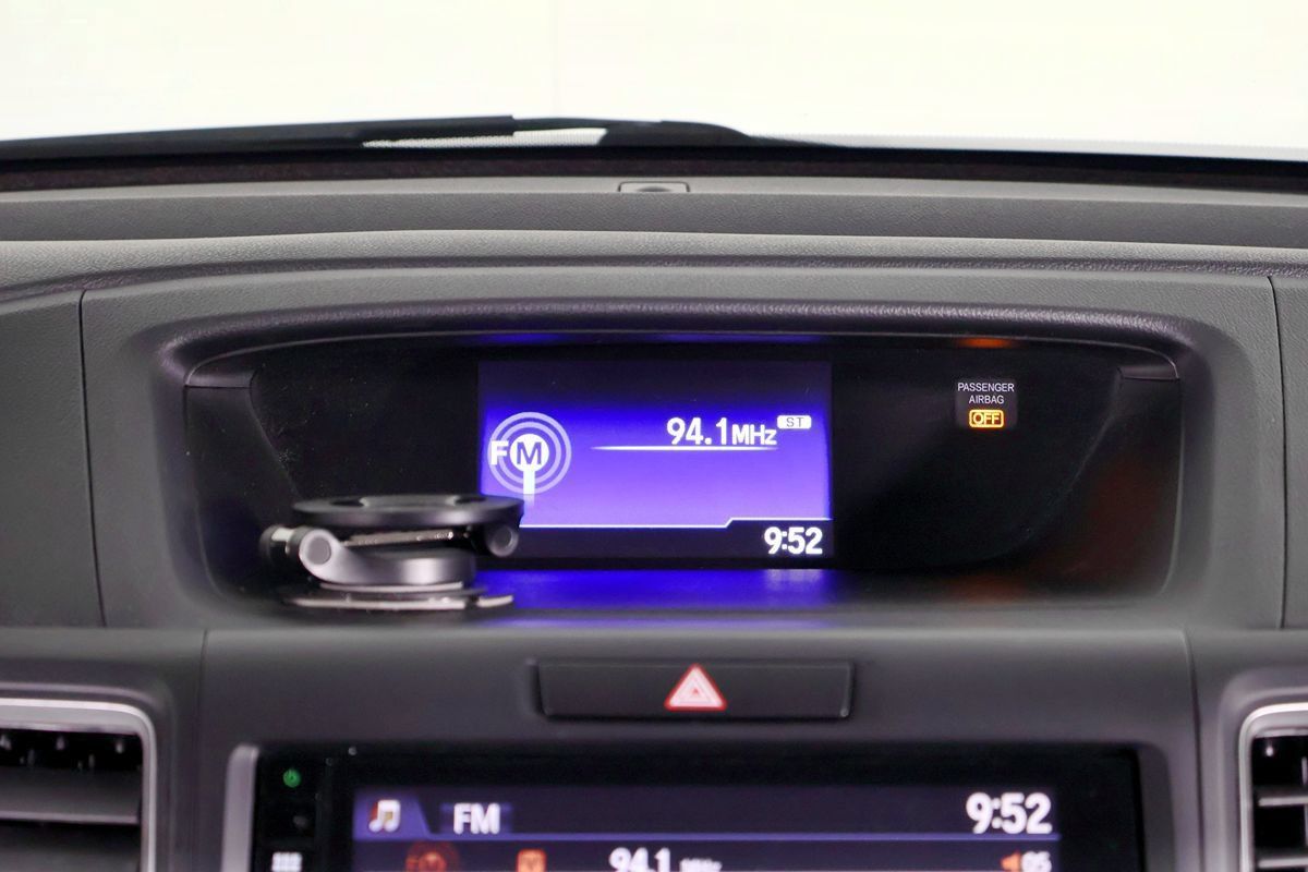 Used 2015 Honda CR-V Touring image 30