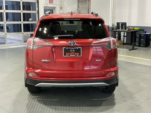 Used 2017 Toyota RAV4 XLE image 28