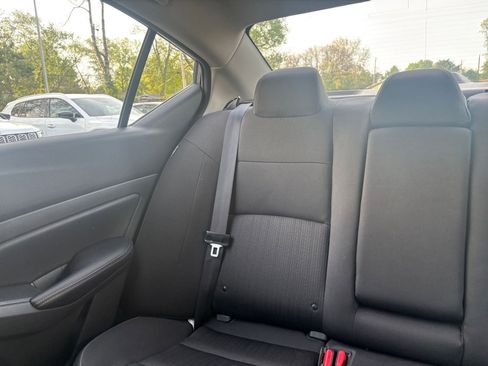 Used 2025 Nissan Altima 2.5 SV image 38