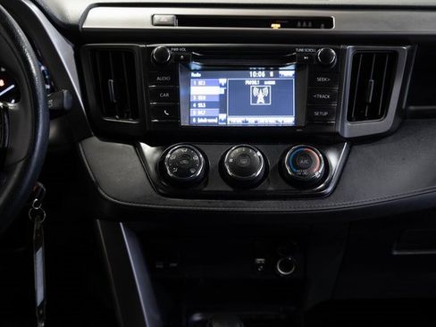Used 2017 Toyota RAV4 LE image 15