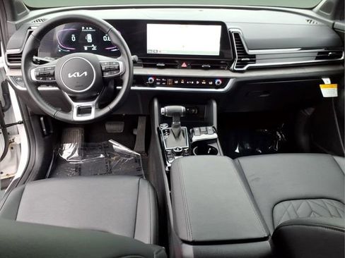 Used 2025 Kia Sportage X-Line AWD/4WD image 13